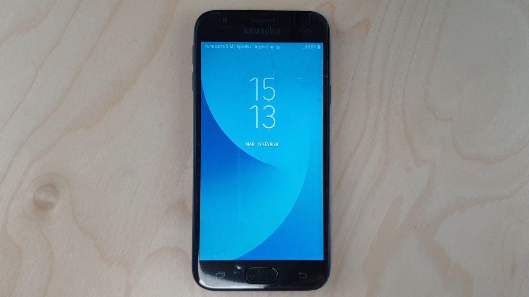 Changer l'écran du J3 2017 - Réparation Samsung Réussie